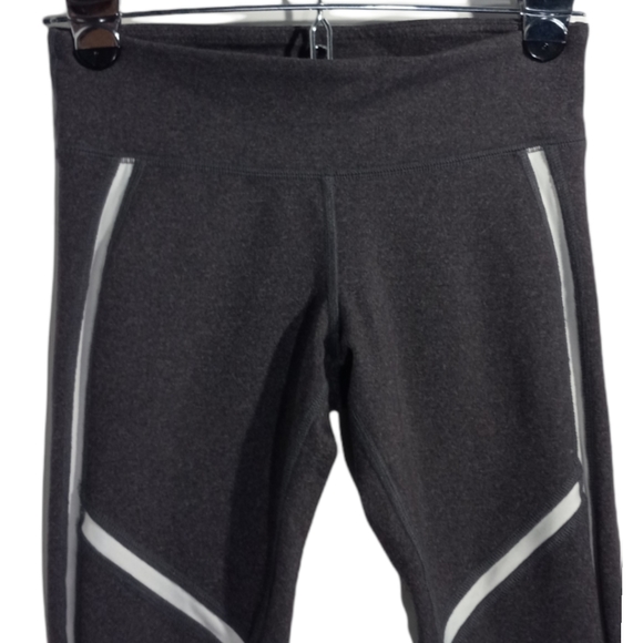 Alo YOGA Continuity Gray White Stripe Leggings - Picture 4 of 8